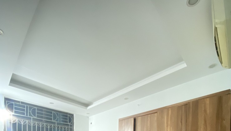 Cho thuê nhà nguyên căn tại 762 Phố Bạch Đằng, ô tô gần, 35m² x 5 tầng,  5N, 4 WC13.5 triệu/th.